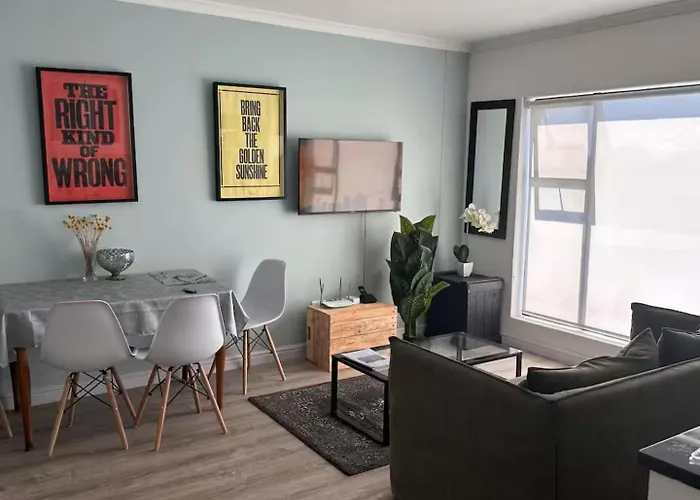Unit 17 , 72 On Arnold Street Two Bedroom Flat