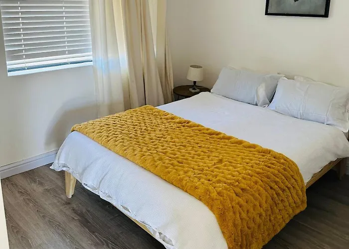 Unit 17 , 72 On Arnold Street Two Bedroom Flat