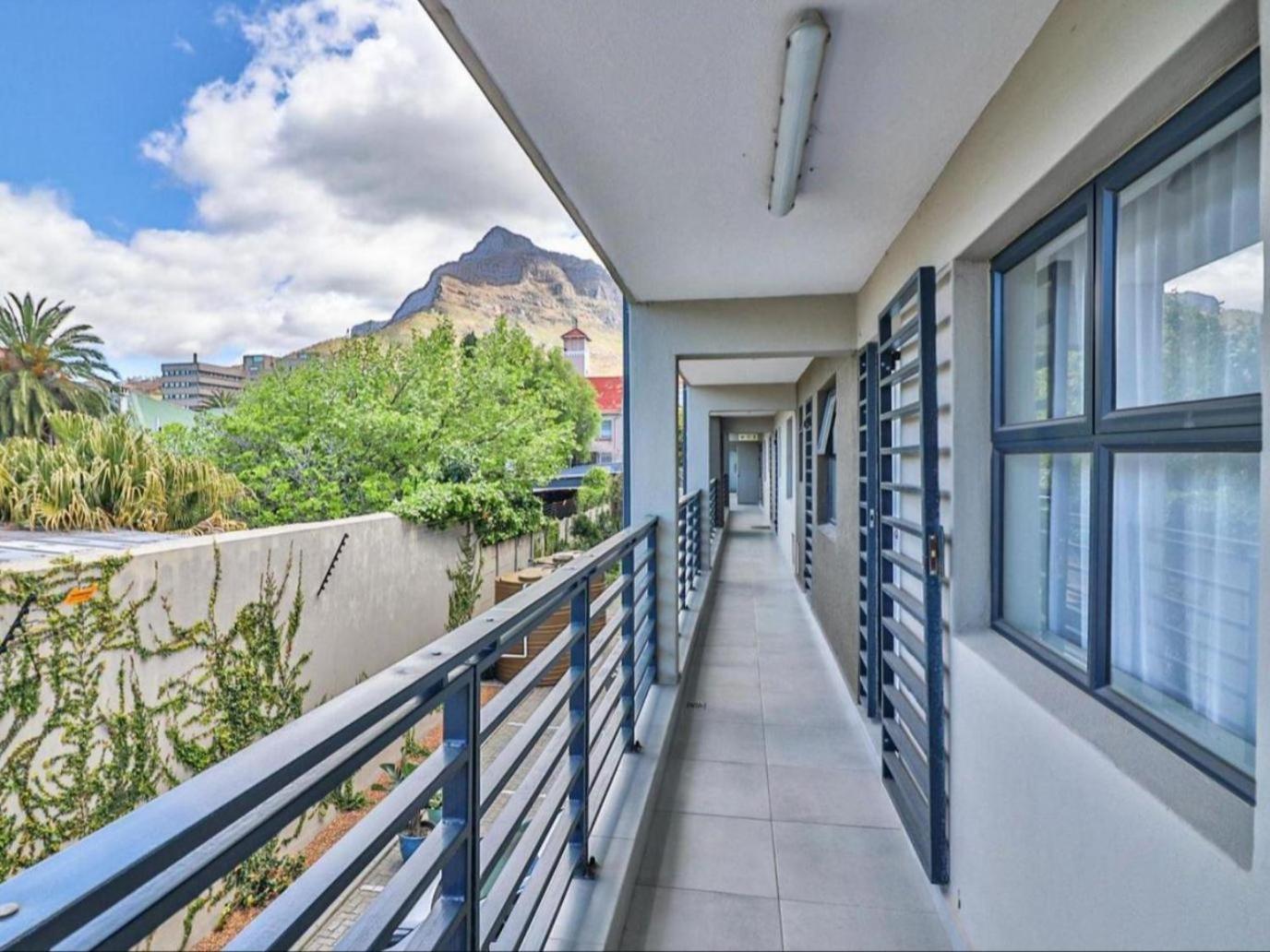 Unit 17 , 72 On Arnold Street Two Bedroom Flat Cape Town