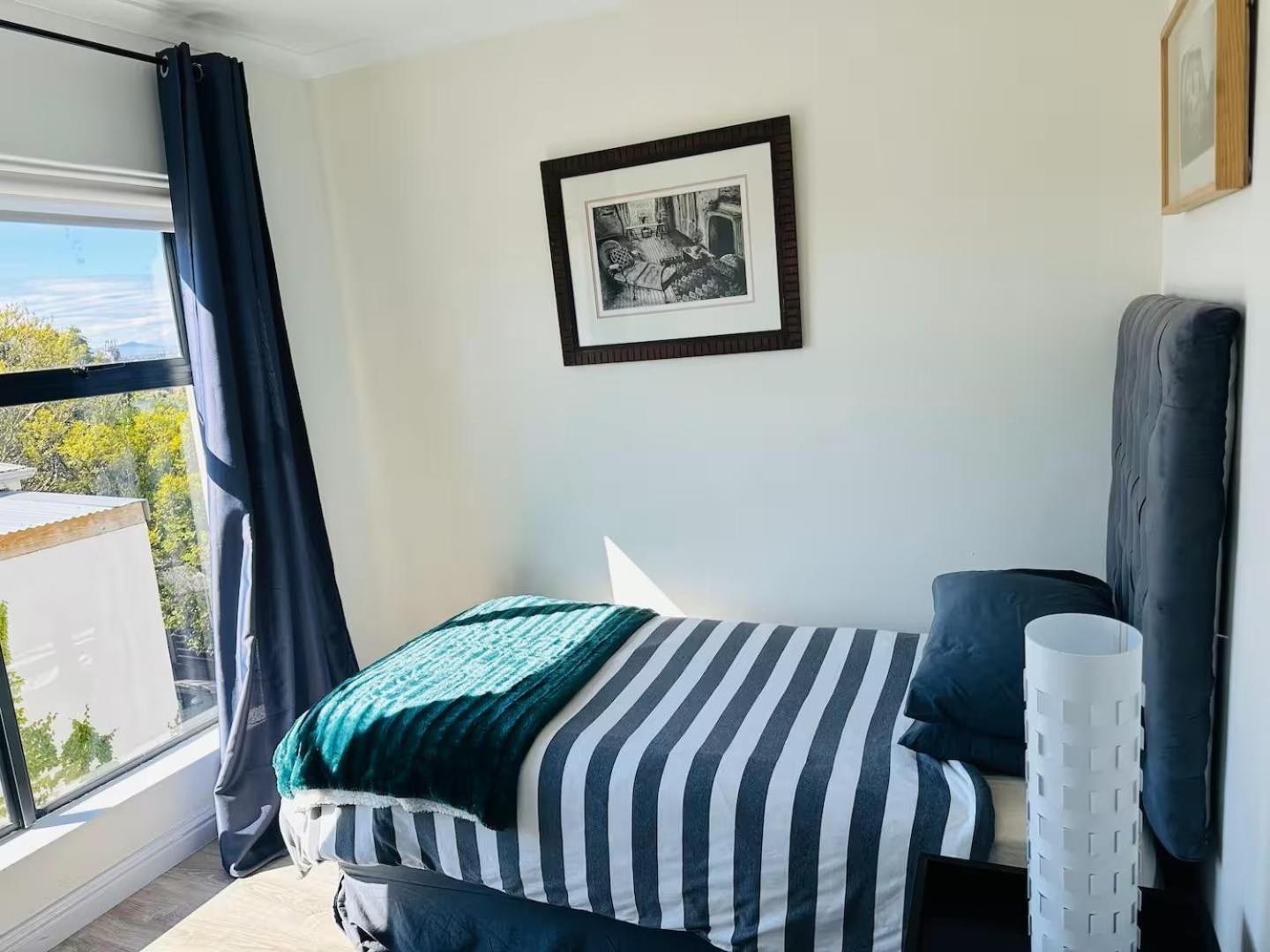 Unit 17 , 72 On Arnold Street Two Bedroom Flat *